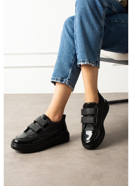 Vicenta Kadın Sneakers Bantlı Spor Ayakkabı Siyah Rugan