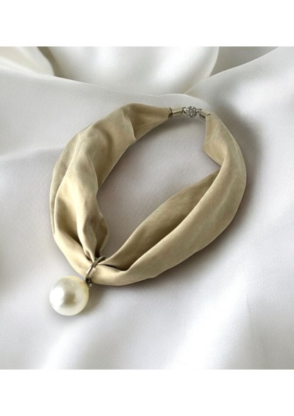 Inci Detaylı Şık Tasarım Kumaş Fular Kolye