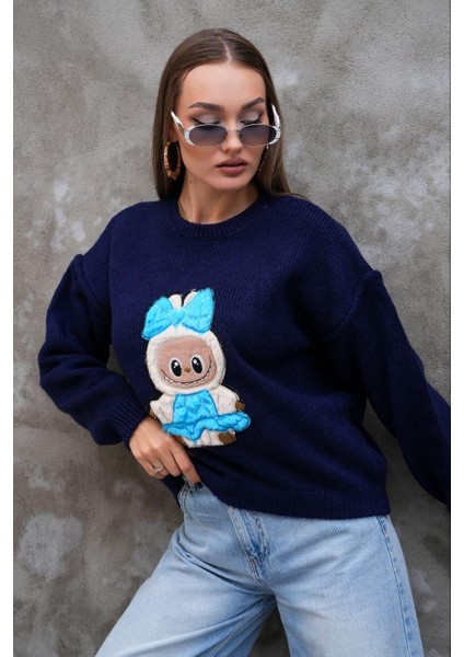 Labubulu Mavi Triko Kazak: Yumuşak Kazakta Pop Kültür Dokunuşu modelleri