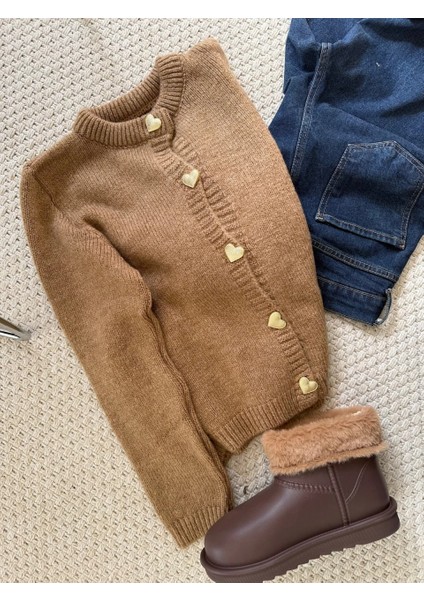 Kalp Düğmeli Triko Hırka