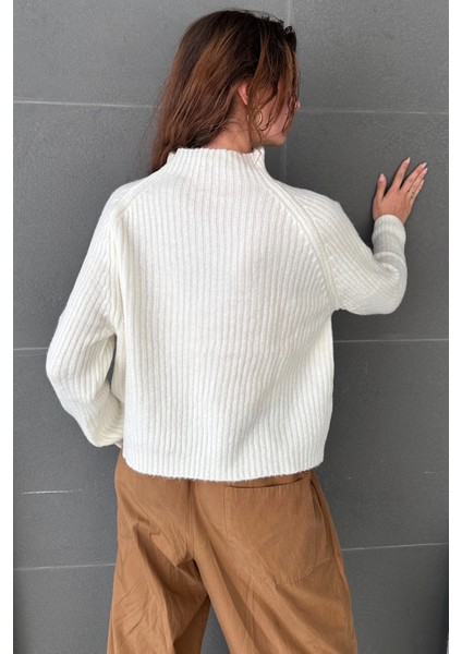 Yarım Balıkçı Fitilli Triko Kazak indirimleri