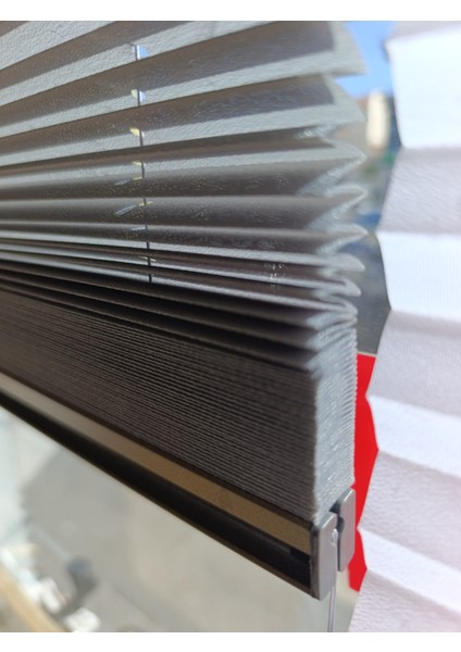 Cam Balkon ve Pvc Pencere&kapı Piliseli Perde Vidalamalı Sistem