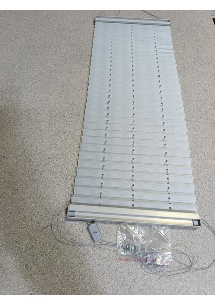 Cam Balkon ve Pvc Pencere&kapı Piliseli Perde Vidalamalı Sistem fiyatları