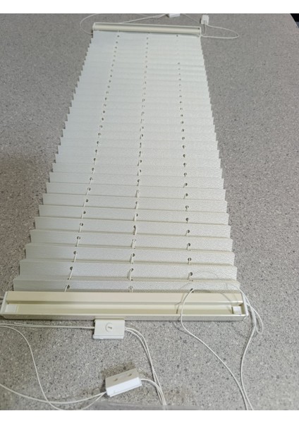 Cam Balkon ve Pvc Pencere&kapı Piliseli Perde Vidalamalı Sistem fırsatları