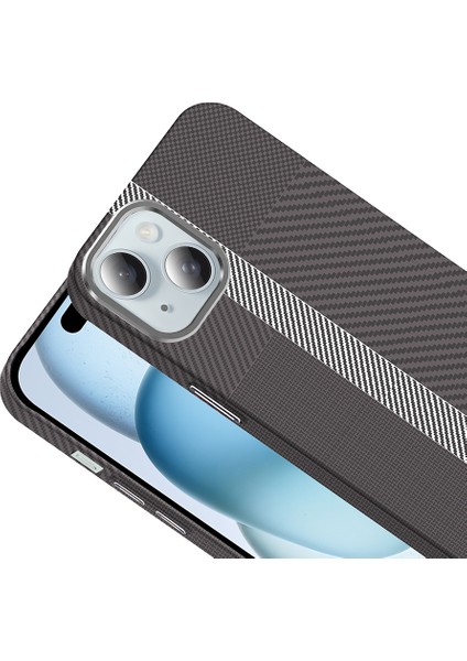 Apple iPhone 15 Kılıf M-Safe Şarj Özellikli Karbon Fiber Görünümlü Gros Kapak fırsatları