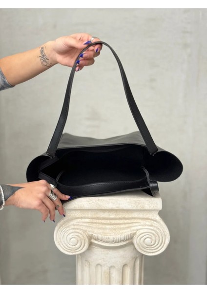 Kadın Siyah Kol ve Omuz Çantası