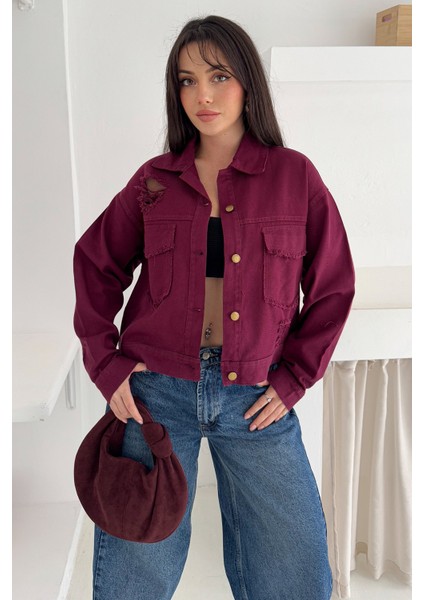 Kadın Yırtık Detaylı Crop Ceket – Dinamik & Sokak Stili