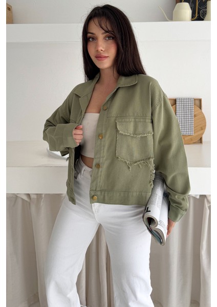 Kadın Yırtık Detaylı Crop Ceket – Dinamik & Sokak Stili fırsatları