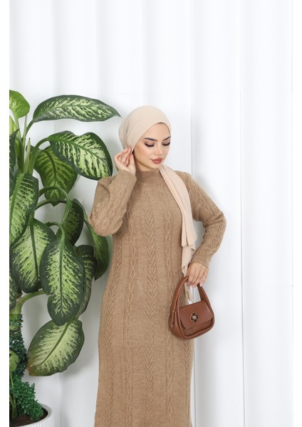 Saç Örgü Şeritli Triko Elbise fırsatları