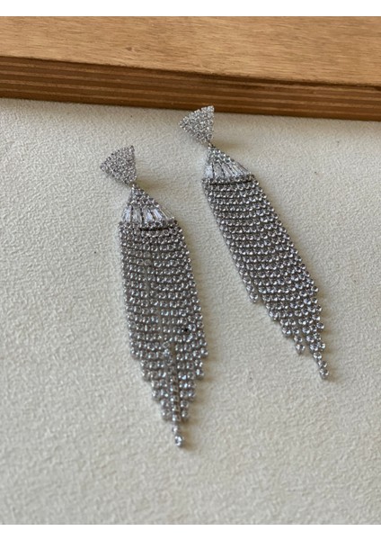 Parlak Zirkon Taşlı Büyük Boy Su Yolu Abiye Küpe Tasarım Küpe