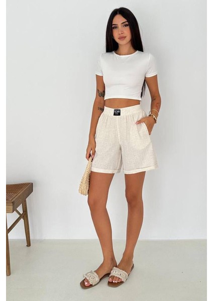 Kadın Lastikli Keten Şort – Hafif & Pozitif Stil