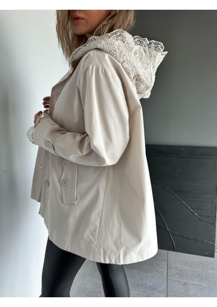 Robin Kadın Kapüşon ve Manşeti Dantel Detaylı Premium Kısa Trençkot fırsatları