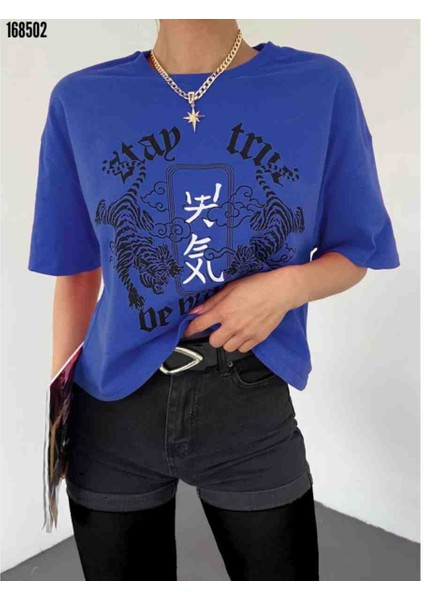 Yuvarlak Yaka Baskılı Crop T-Shirt, Kırmızı Gül Figürlü Kolye Hediye fiyatları