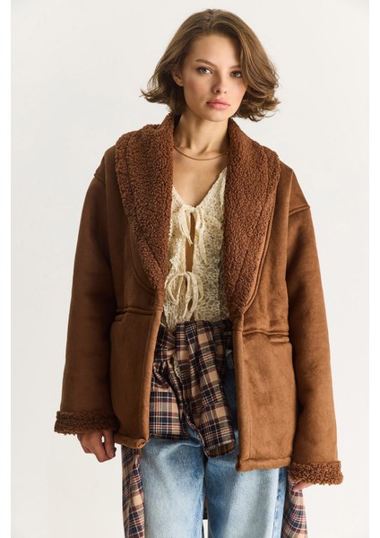 Kadın Içi Kürklü Cep Detaylı Şal Yaka Süet Kaban fiyatları