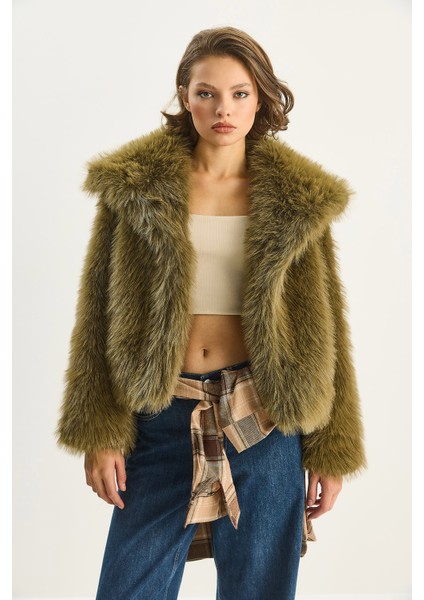 Kadın Kürklü Araboy Mont fiyatları