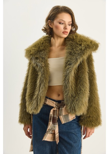 Kadın Kürklü Araboy Mont modelleri