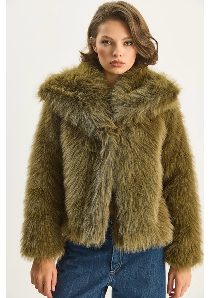 Kadın Kürklü Araboy Mont