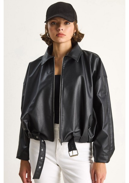 Kadın Oversize Tokalı Deri Ceket