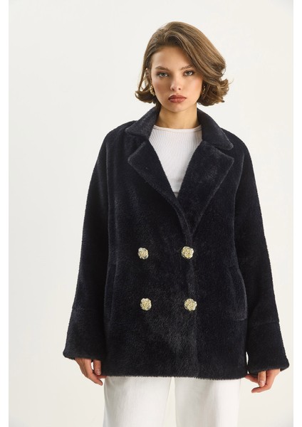Kadın Şık Düğme Detaylı Cepli Astarlı Oversize Peluş Mont fiyatları