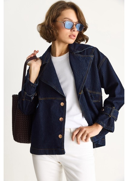 Kadın Geniş Yaka Uzun Kollu Ayarlanabilir Manşetli Denim Ceket modelleri