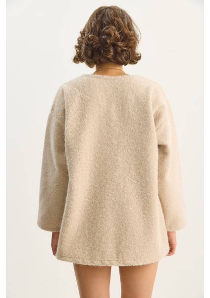 Kadın V Yaka Şık Asimetrik Düğmeli Kırçıllı Kaşe Hırka