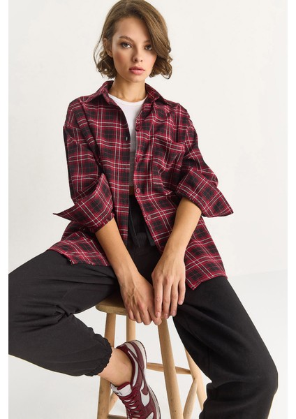 Kadın Tek Cep Detaylı Oversize Ekose Gömlek