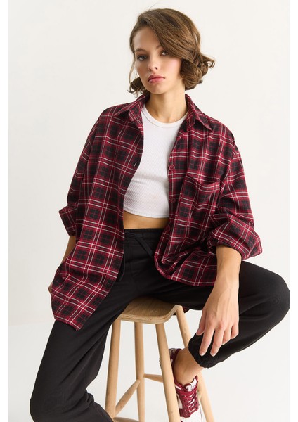 Kadın Tek Cep Detaylı Oversize Ekose Gömlek fiyatları