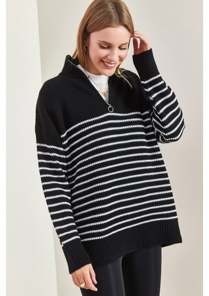 Kadın Balıkçı Yaka Fermuarlı Altı Çizgili Triko Kazak