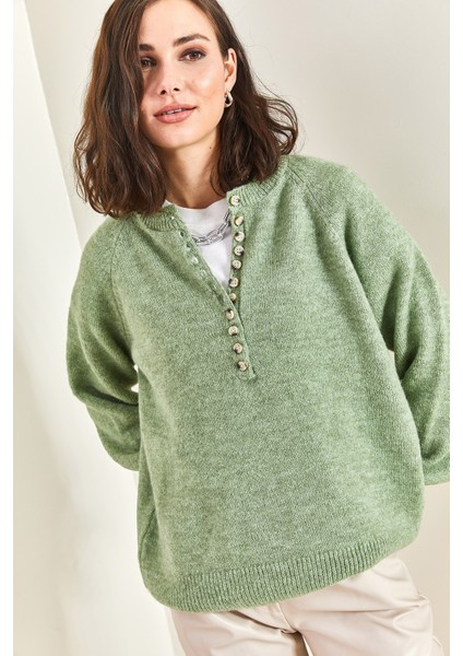 Kadın Yakası Ilikli Balıkçı Yaka Çizgili Triko Kazak indirimleri