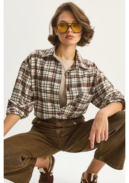 Kadın Tek Cep Detaylı Oversize Ekose Gömlek