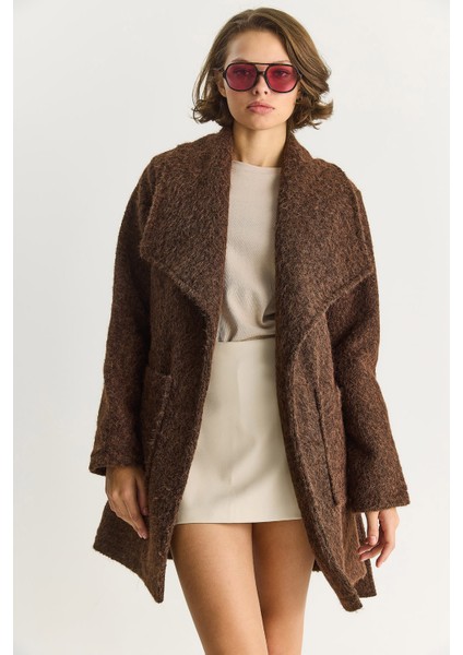 Kadın Kruvaze Yaka Astarlı Kuşak Bağlamalı Kırçıllı Kaşe Kaban fiyatları