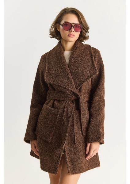 Kadın Kruvaze Yaka Astarlı Kuşak Bağlamalı Kırçıllı Kaşe Kaban indirimleri