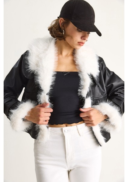 Kadın Yakası ve Kolları Kürklü Suni Deri Ceket indirimleri
