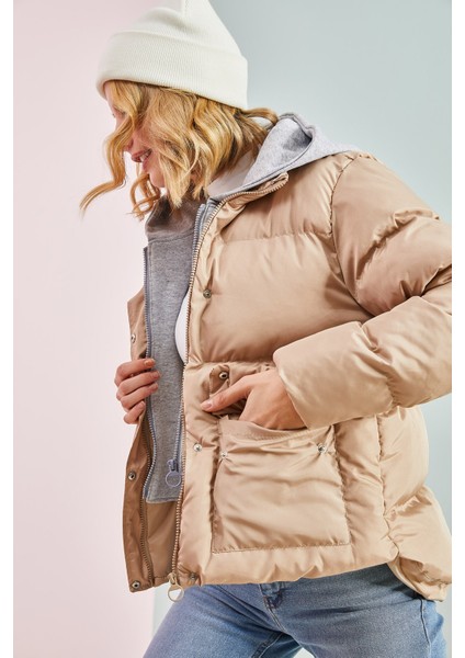 Kadın Gri Kapüşonli Şişme Mont indirimleri