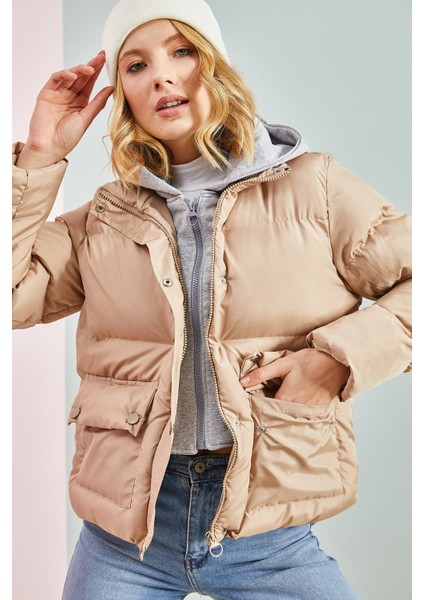 Kadın Gri Kapüşonli Şişme Mont