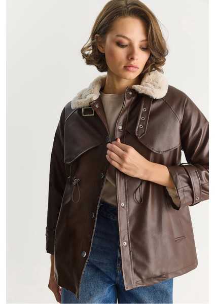 Kadın Gömlek Yaka Içi Kürk Belden Büzgü Ayarlamalı Cep Detaylı Suni Deri Mont