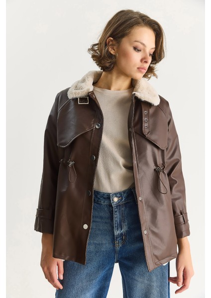 Kadın Gömlek Yaka Içi Kürk Belden Büzgü Ayarlamalı Cep Detaylı Suni Deri Mont fiyatları