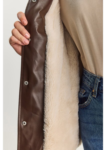 Kadın Gömlek Yaka Içi Kürk Belden Büzgü Ayarlamalı Cep Detaylı Suni Deri Mont indirimleri