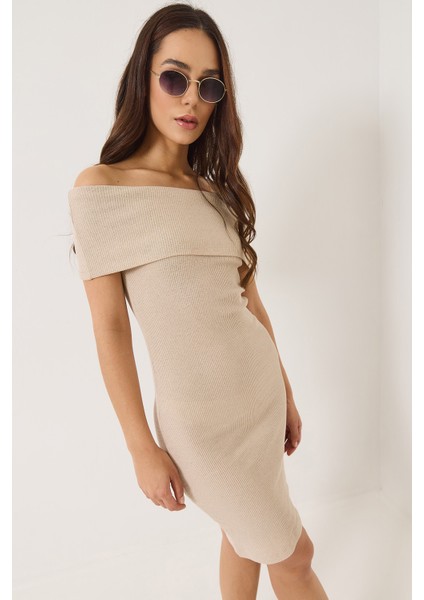 Kadın Madonna Yaka Elbise