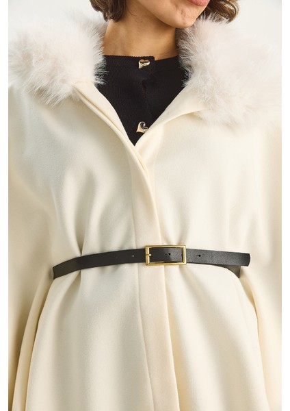 Kadın Peluş Yaka Detaylı Kemerli Kaşe Panço