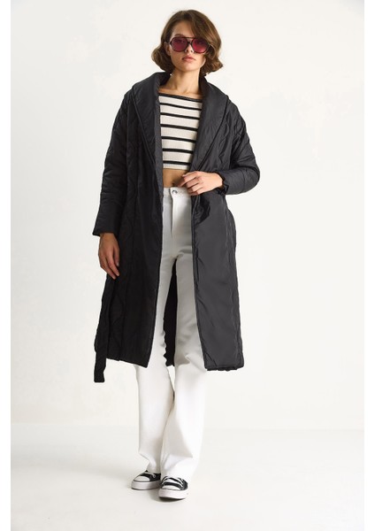 Kadın Kuşaklı Şal Yaka Kapitone Kaban modelleri