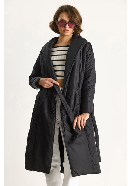 Kadın Kuşaklı Şal Yaka Kapitone Kaban indirimleri