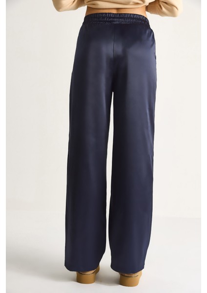 Kadın Yüksek Bel Beli Lastikli Saten Bol Paça Pantolon