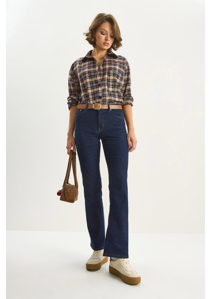 Kadın Kemer Detaylı Yarım Ispanyol Paça Likralı Denim Pantolon fırsatları