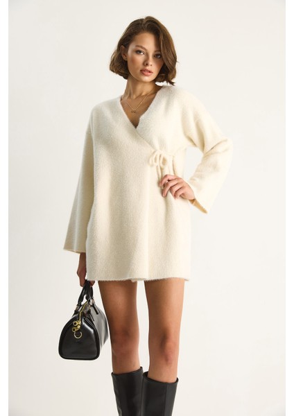 Kadın Kruvaze Kapama Yandan Bağlamalı Yumuşak Dokulu Triko Kimona modelleri