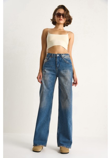 Kadın Yüksek Bel Soluk Efektli Bol Kesim Denim Pantolon fırsatları