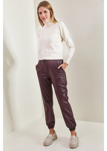 Kadın Bel ve Paça Lastikli Deri Pantolon
