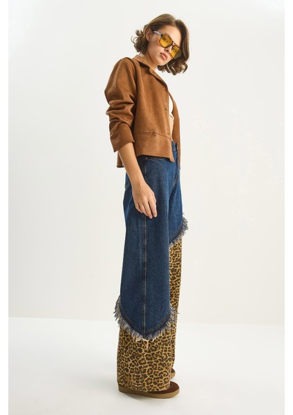 Kadın Asimetrik Leopar Detaylı Wide Leg Denim Pantolon fırsatları