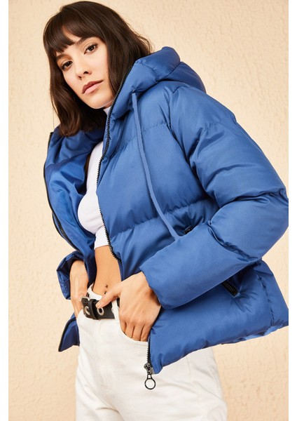 Kadın Kapüşonlu Şişme Mont fırsatları