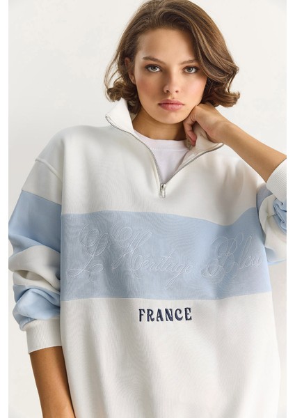 Kadın Yarım Fermuarlı Nakış Detaylı Renk Bloklu Oversize Sweatshirt
